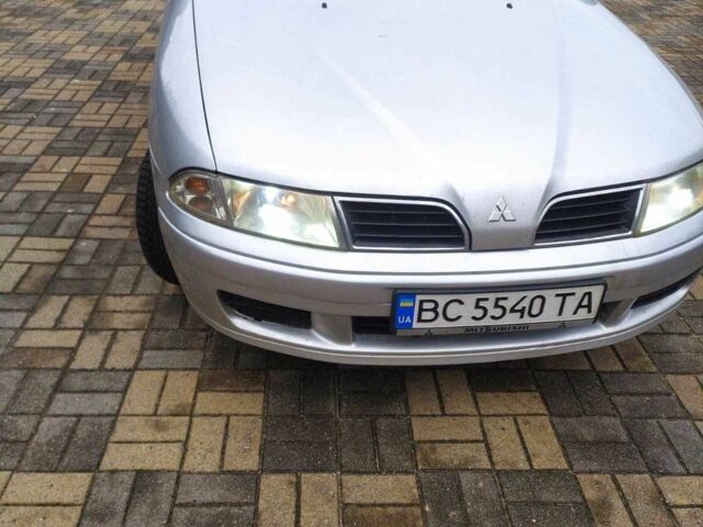 Серый Мицубиси Харизма, объемом двигателя 1.6 л и пробегом 330 тыс. км за 2800 $, фото 7 на Automoto.ua