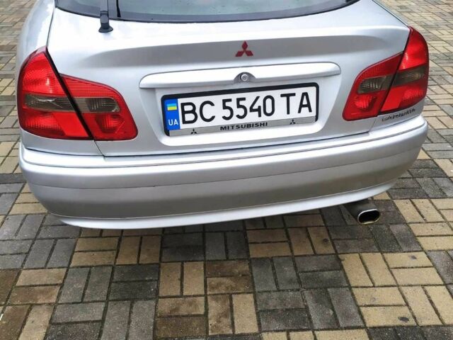 Серый Мицубиси Харизма, объемом двигателя 1.6 л и пробегом 330 тыс. км за 2800 $, фото 12 на Automoto.ua