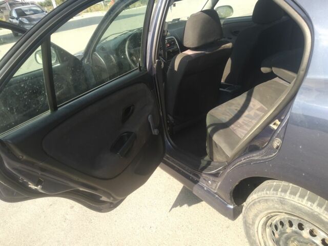 Синій Міцубісі Харизма, об'ємом двигуна 0 л та пробігом 263 тис. км за 1300 $, фото 9 на Automoto.ua