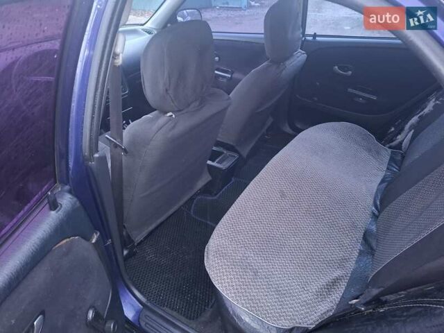 Синій Міцубісі Харизма, об'ємом двигуна 1.83 л та пробігом 198 тис. км за 2350 $, фото 4 на Automoto.ua