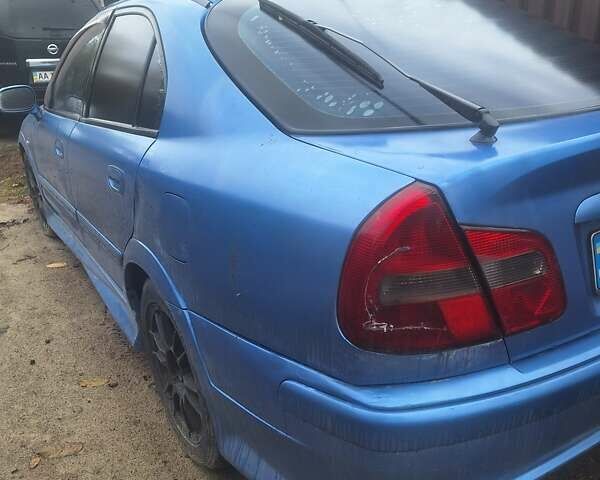 Міцубісі Харизма 2001 у Києві на Automoto.ua Синій Міцубісі Харизма, об'ємом двигуна 1.83 л та пробігом 230 тис. км за 2200 $, фото 4 на Automoto.ua