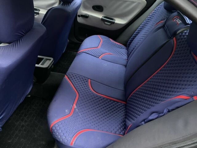 Синій Міцубісі Харизма, об'ємом двигуна 1.6 л та пробігом 170 тис. км за 3000 $, фото 14 на Automoto.ua