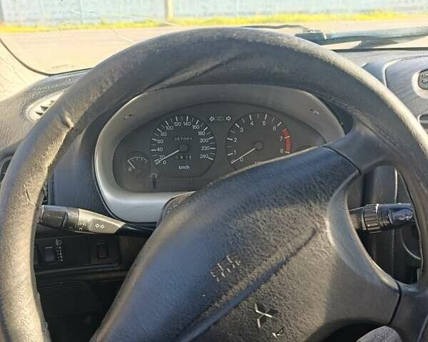 Зеленый Мицубиси Харизма, объемом двигателя 1.6 л и пробегом 350 тыс. км за 1250 $, фото 14 на Automoto.ua