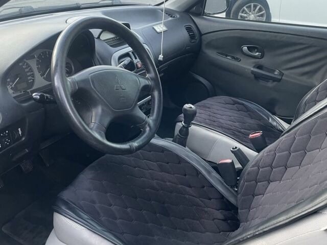 Міцубісі Харизма 2003 у Дніпро (Дніпропетровську) на Automoto.ua Зелений Міцубісі Харизма, об'ємом двигуна 1.6 л та пробігом 267 тис. км за 2700 $, фото 10 на Automoto.ua