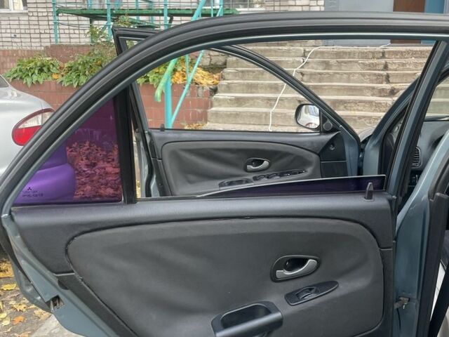 Міцубісі Харизма 2003 у Дніпро (Дніпропетровську) на Automoto.ua Зелений Міцубісі Харизма, об'ємом двигуна 1.6 л та пробігом 267 тис. км за 2700 $, фото 9 на Automoto.ua