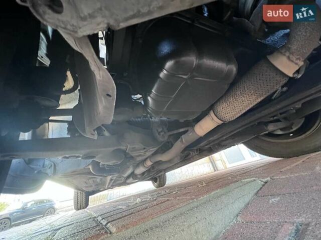 Зеленый Мицубиси Харизма, объемом двигателя 1.6 л и пробегом 193 тыс. км за 3456 $, фото 10 на Automoto.ua