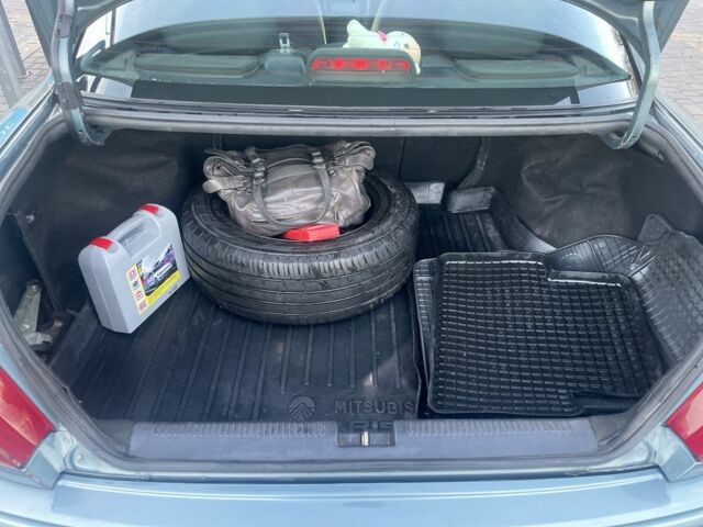 Міцубісі Харизма 2003 у Дніпро (Дніпропетровську) на Automoto.ua Зелений Міцубісі Харизма, об'ємом двигуна 1.6 л та пробігом 267 тис. км за 2700 $, фото 4 на Automoto.ua