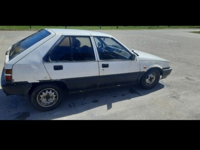 Білий Міцубісі Кольт, об'ємом двигуна 1.5 л та пробігом 2 тис. км за 600 $, фото 1 на Automoto.ua