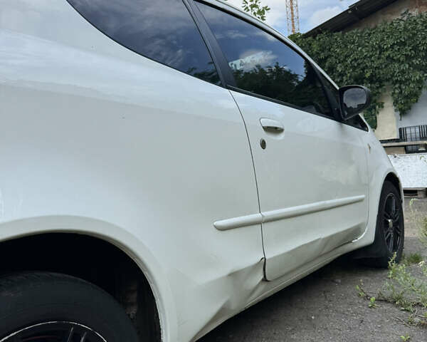 Білий Міцубісі Кольт, об'ємом двигуна 1.3 л та пробігом 168 тис. км за 3900 $, фото 2 на Automoto.ua