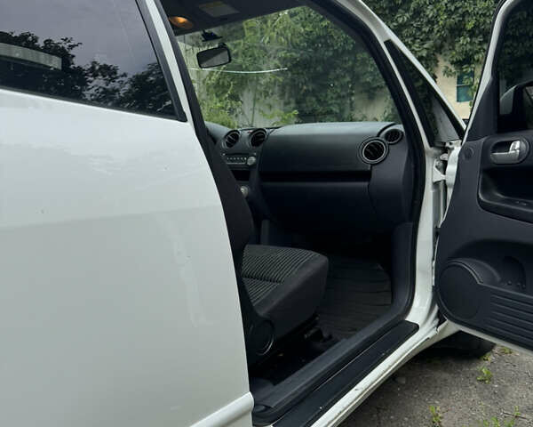 Білий Міцубісі Кольт, об'ємом двигуна 1.3 л та пробігом 168 тис. км за 3900 $, фото 8 на Automoto.ua