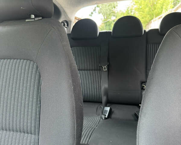 Білий Міцубісі Кольт, об'ємом двигуна 1.3 л та пробігом 168 тис. км за 3900 $, фото 18 на Automoto.ua