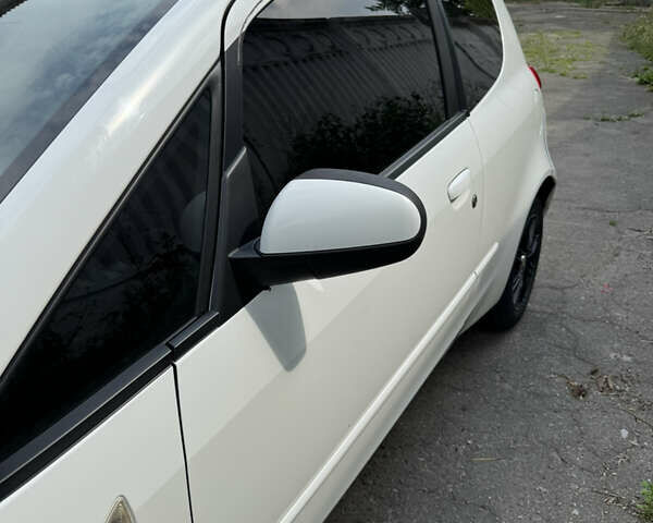 Білий Міцубісі Кольт, об'ємом двигуна 1.3 л та пробігом 168 тис. км за 3900 $, фото 5 на Automoto.ua