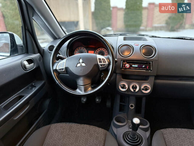 Белый Мицубиси Кольт, объемом двигателя 1.3 л и пробегом 120 тыс. км за 5550 $, фото 11 на Automoto.ua