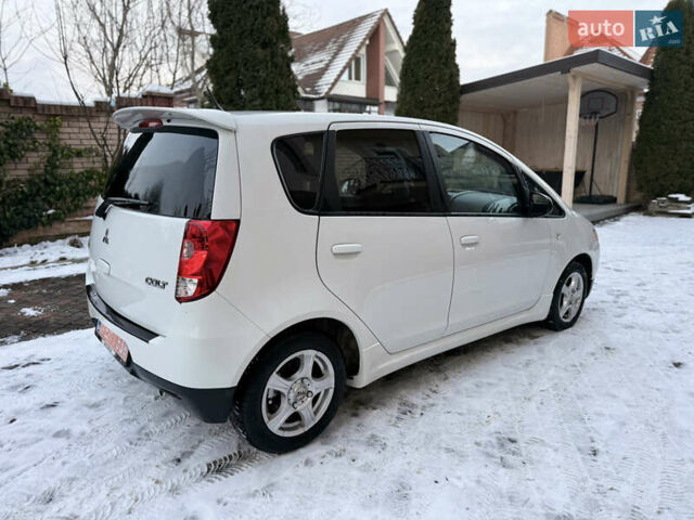 Белый Мицубиси Кольт, объемом двигателя 1.3 л и пробегом 120 тыс. км за 5550 $, фото 5 на Automoto.ua