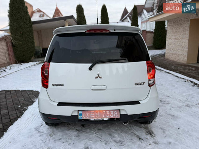 Белый Мицубиси Кольт, объемом двигателя 1.3 л и пробегом 120 тыс. км за 5550 $, фото 7 на Automoto.ua