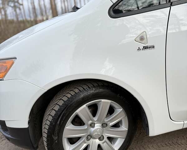 Білий Міцубісі Кольт, об'ємом двигуна 1.12 л та пробігом 203 тис. км за 4900 $, фото 18 на Automoto.ua