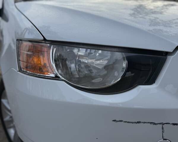 Білий Міцубісі Кольт, об'ємом двигуна 1.12 л та пробігом 203 тис. км за 4900 $, фото 20 на Automoto.ua