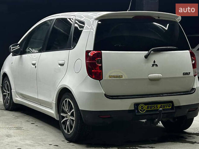 Білий Міцубісі Кольт, об'ємом двигуна 1.33 л та пробігом 138 тис. км за 7200 $, фото 3 на Automoto.ua