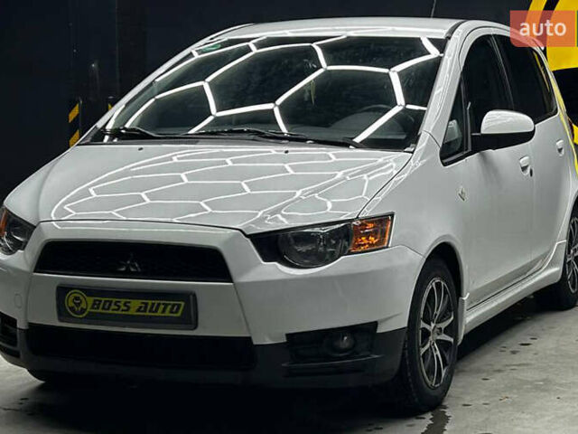 Білий Міцубісі Кольт, об'ємом двигуна 1.33 л та пробігом 138 тис. км за 7200 $, фото 2 на Automoto.ua