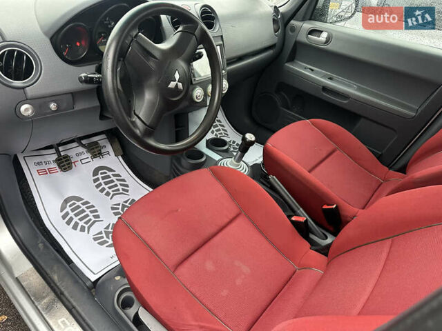 Бежевый Мицубиси Кольт, объемом двигателя 1.3 л и пробегом 189 тыс. км за 3850 $, фото 17 на Automoto.ua