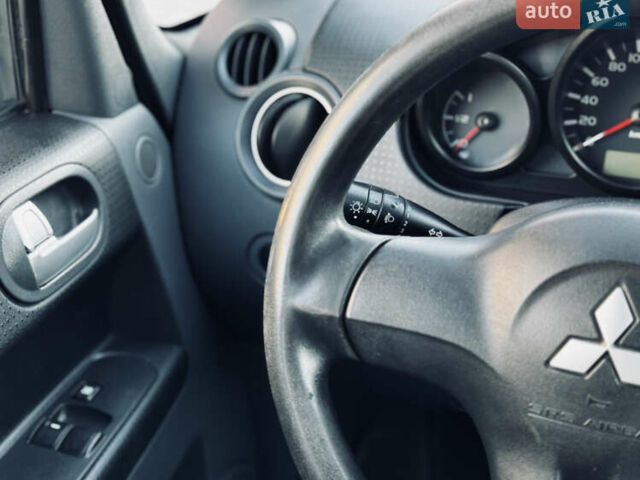 Міцубісі Кольт 2008 у Одесі на Automoto.ua Бежевий Міцубісі Кольт, об'ємом двигуна 1.33 л та пробігом 138 тис. км за 5000 $, фото 20 на Automoto.ua