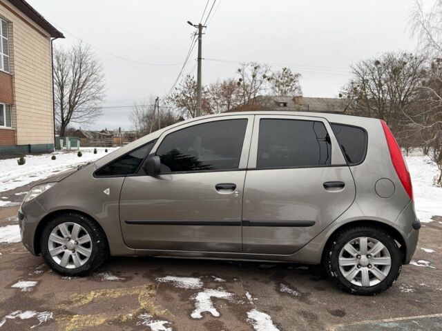 Бежевий Міцубісі Кольт, об'ємом двигуна 1.3 л та пробігом 160 тис. км за 4900 $, фото 4 на Automoto.ua