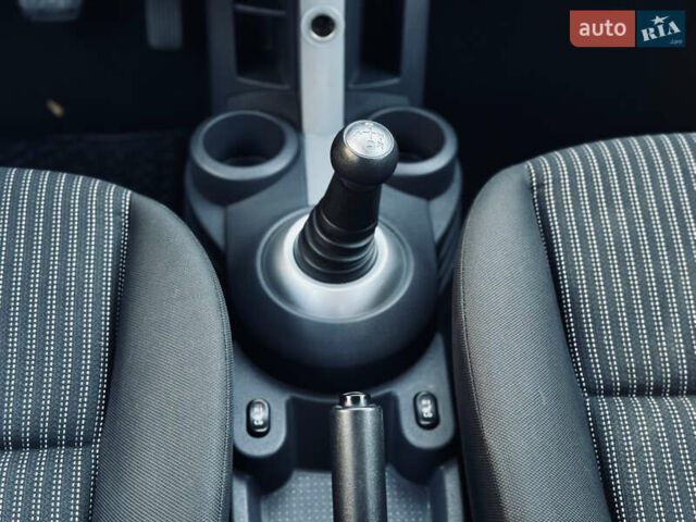 Міцубісі Кольт 2008 у Одесі на Automoto.ua Бежевий Міцубісі Кольт, об'ємом двигуна 1.33 л та пробігом 138 тис. км за 5000 $, фото 24 на Automoto.ua