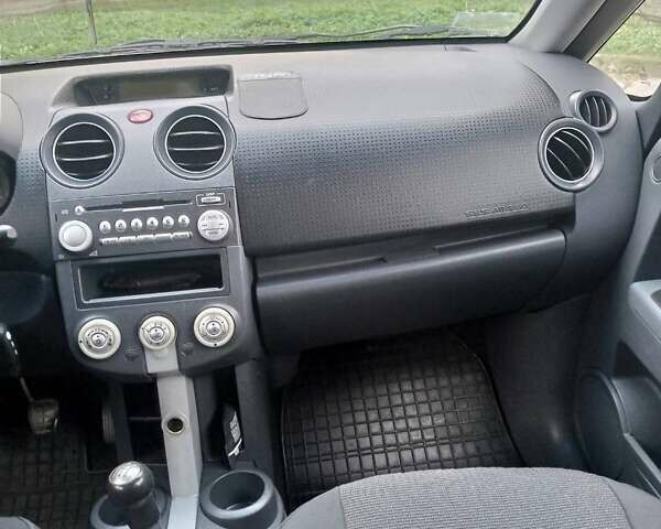 Бежевый Мицубиси Кольт, объемом двигателя 1.33 л и пробегом 280 тыс. км за 3900 $, фото 2 на Automoto.ua