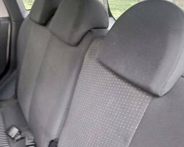 Бежевый Мицубиси Кольт, объемом двигателя 1.33 л и пробегом 280 тыс. км за 3900 $, фото 6 на Automoto.ua