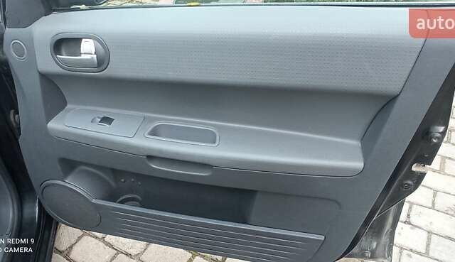 Міцубісі Кольт 2005 у Житомирі на Automoto.ua Чорний Міцубісі Кольт, об'ємом двигуна 1.33 л та пробігом 156 тис. км за 3598 $, фото 50 на Automoto.ua