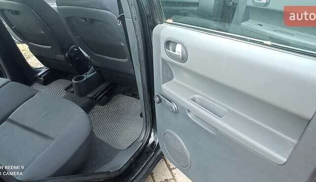 Міцубісі Кольт 2005 у Житомирі на Automoto.ua Чорний Міцубісі Кольт, об'ємом двигуна 1.33 л та пробігом 156 тис. км за 3598 $, фото 52 на Automoto.ua