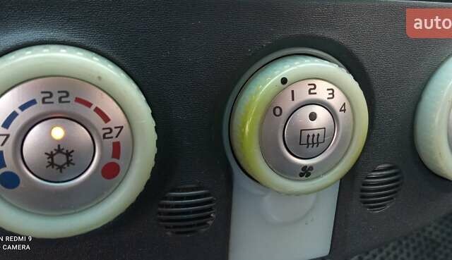 Міцубісі Кольт 2005 у Житомирі на Automoto.ua Чорний Міцубісі Кольт, об'ємом двигуна 1.33 л та пробігом 156 тис. км за 3598 $, фото 34 на Automoto.ua