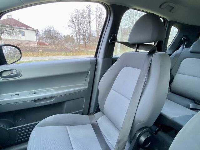 Чорний Міцубісі Кольт, об'ємом двигуна 1.1 л та пробігом 228 тис. км за 3150 $, фото 5 на Automoto.ua