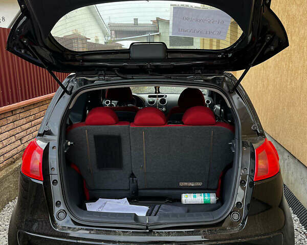 Міцубісі Кольт 2005 у Самборе на Automoto.ua Чорний Міцубісі Кольт, об'ємом двигуна 1.3 л та пробігом 188 тис. км за 3800 $, фото 4 на Automoto.ua