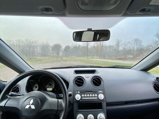 Чорний Міцубісі Кольт, об'ємом двигуна 1.1 л та пробігом 228 тис. км за 3150 $, фото 4 на Automoto.ua