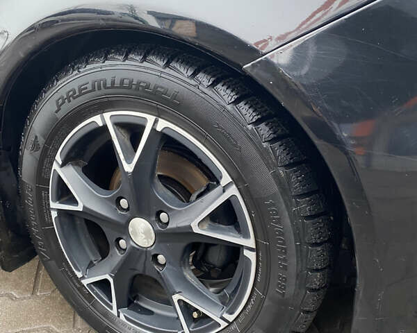 Черный Мицубиси Кольт, объемом двигателя 1.3 л и пробегом 114 тыс. км за 4000 $, фото 10 на Automoto.ua