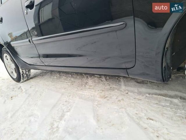 Черный Мицубиси Кольт, объемом двигателя 1.33 л и пробегом 160 тыс. км за 4300 $, фото 13 на Automoto.ua