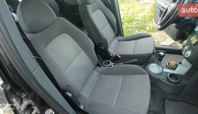 Міцубісі Кольт 2005 у Житомирі на Automoto.ua Чорний Міцубісі Кольт, об'ємом двигуна 1.33 л та пробігом 156 тис. км за 3598 $, фото 4 на Automoto.ua