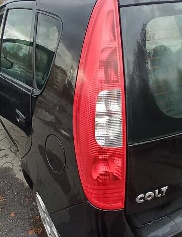 Міцубісі Кольт 2005 у Житомирі на Automoto.ua Чорний Міцубісі Кольт, об'ємом двигуна 1.33 л та пробігом 156 тис. км за 3598 $, фото 18 на Automoto.ua