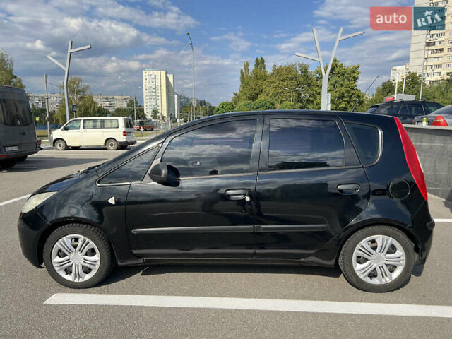 Мицубиси Кольт 2005 в Харькове на Automoto.ua Черный Мицубиси Кольт, объемом двигателя 1.33 л и пробегом 280 тыс. км за 3500 $, фото 1 на Automoto.ua