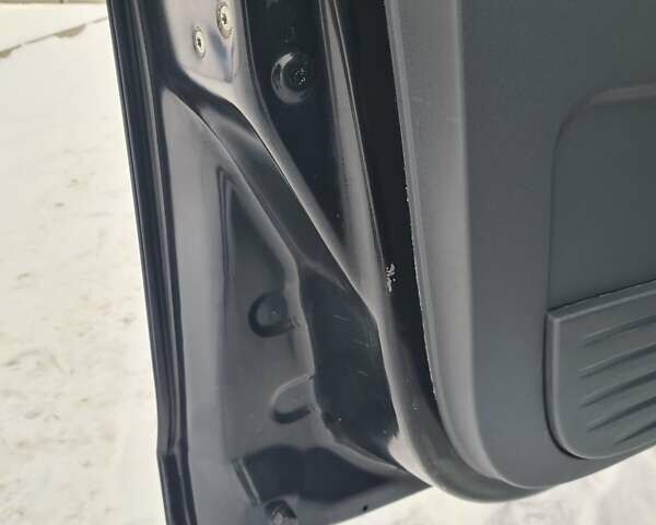 Черный Мицубиси Кольт, объемом двигателя 1.33 л и пробегом 160 тыс. км за 4300 $, фото 19 на Automoto.ua