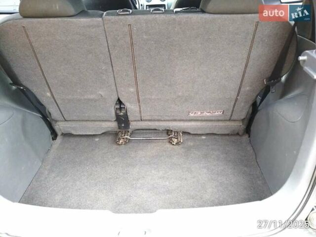 Черный Мицубиси Кольт, объемом двигателя 1.1 л и пробегом 251 тыс. км за 3200 $, фото 5 на Automoto.ua