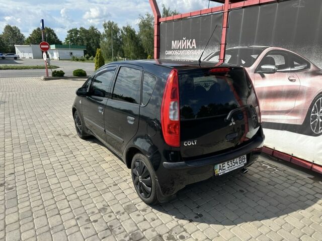 Міцубісі Кольт 2006 у Мукачеве на Automoto.ua Чорний Міцубісі Кольт, об'ємом двигуна 1.3 л та пробігом 255 тис. км за 2000 $, фото 3 на Automoto.ua