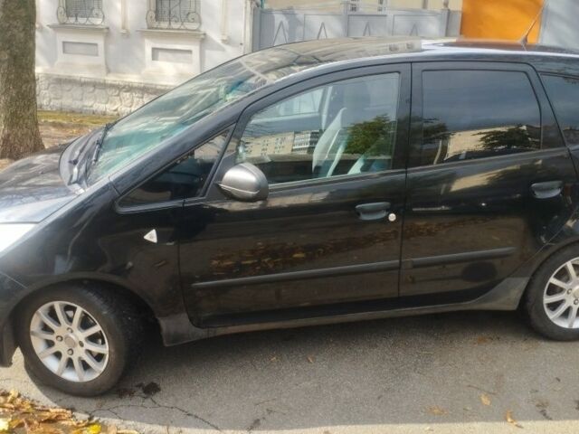 Черный Мицубиси Кольт, объемом двигателя 1.3 л и пробегом 215 тыс. км за 4300 $, фото 5 на Automoto.ua