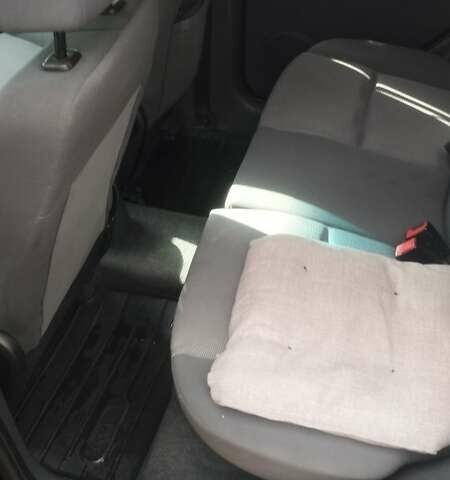 Чорний Міцубісі Кольт, об'ємом двигуна 1.3 л та пробігом 215 тис. км за 3800 $, фото 9 на Automoto.ua