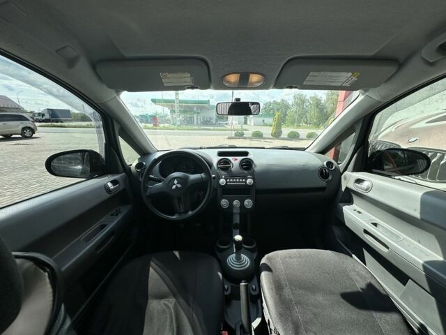 Міцубісі Кольт 2006 у Мукачеве на Automoto.ua Чорний Міцубісі Кольт, об'ємом двигуна 1.3 л та пробігом 255 тис. км за 2000 $, фото 11 на Automoto.ua