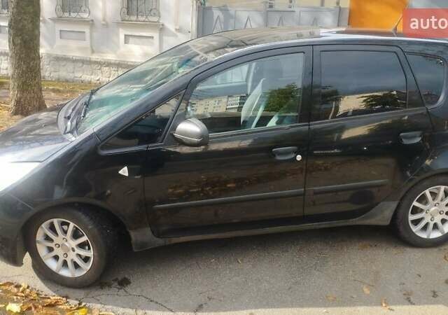 Чорний Міцубісі Кольт, об'ємом двигуна 1.3 л та пробігом 215 тис. км за 3800 $, фото 7 на Automoto.ua