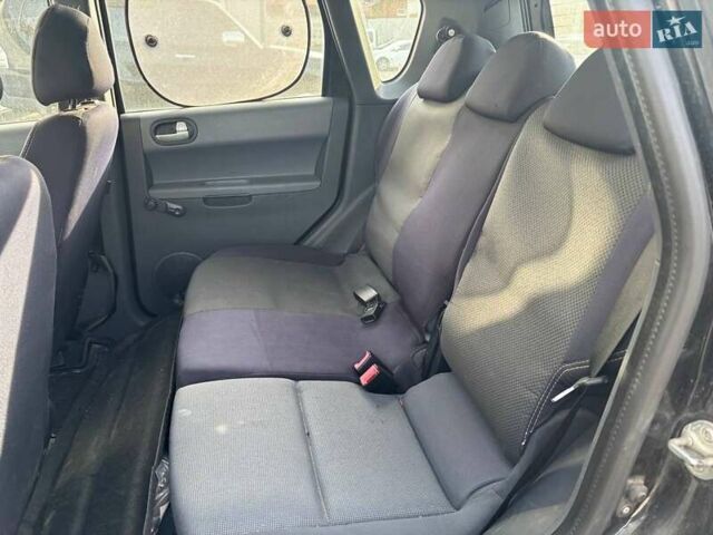 Чорний Міцубісі Кольт, об'ємом двигуна 1.3 л та пробігом 178 тис. км за 3500 $, фото 11 на Automoto.ua