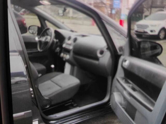 Чорний Міцубісі Кольт, об'ємом двигуна 1.3 л та пробігом 184 тис. км за 5000 $, фото 9 на Automoto.ua