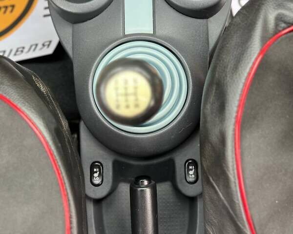 Черный Мицубиси Кольт, объемом двигателя 0 л и пробегом 223 тыс. км за 2999 $, фото 4 на Automoto.ua